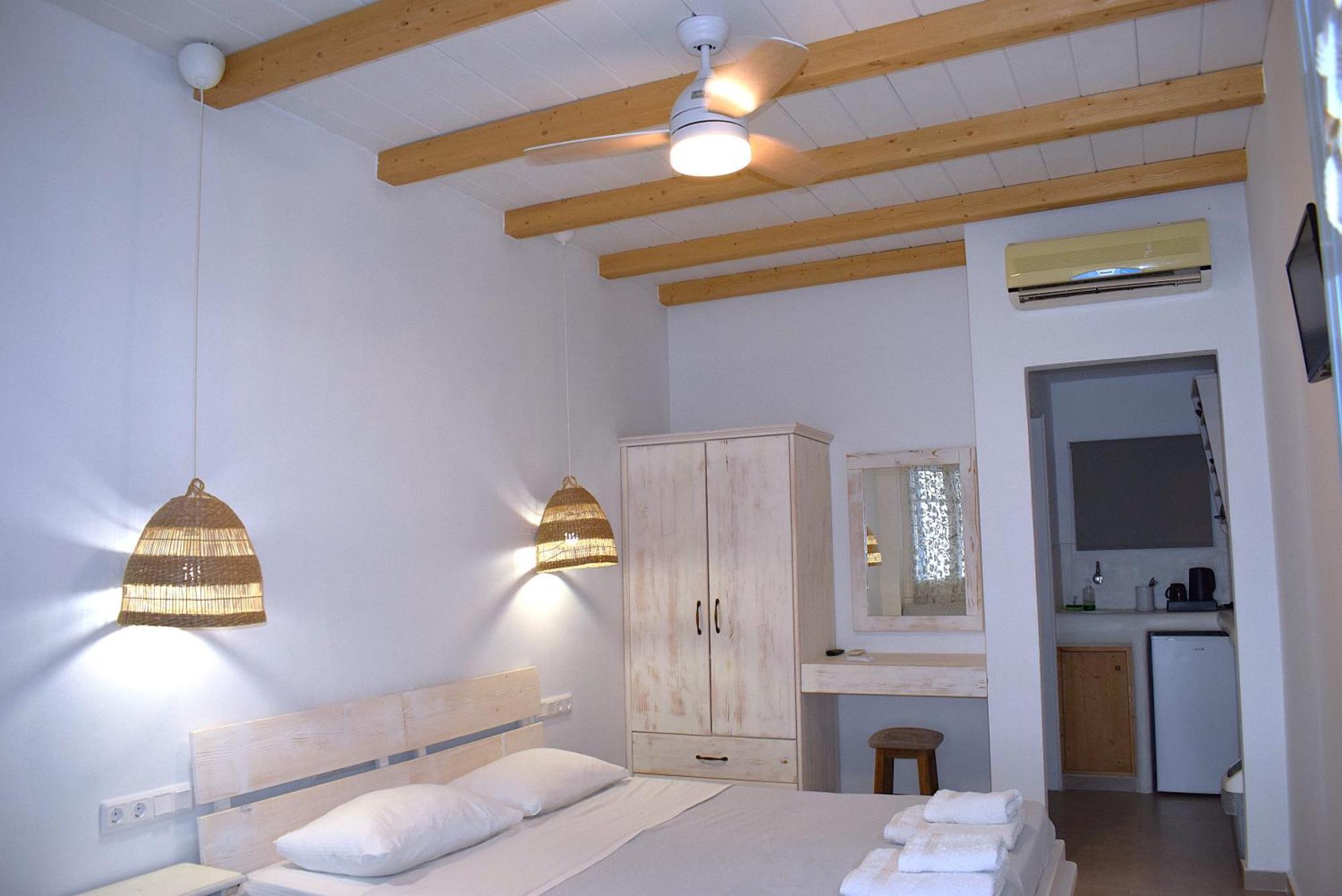 Κalamitsi Rooms & Apartments Kímolos Exterior foto